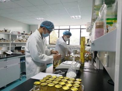 云南西草 以科技創(chuàng)新破譯植物的生物密碼